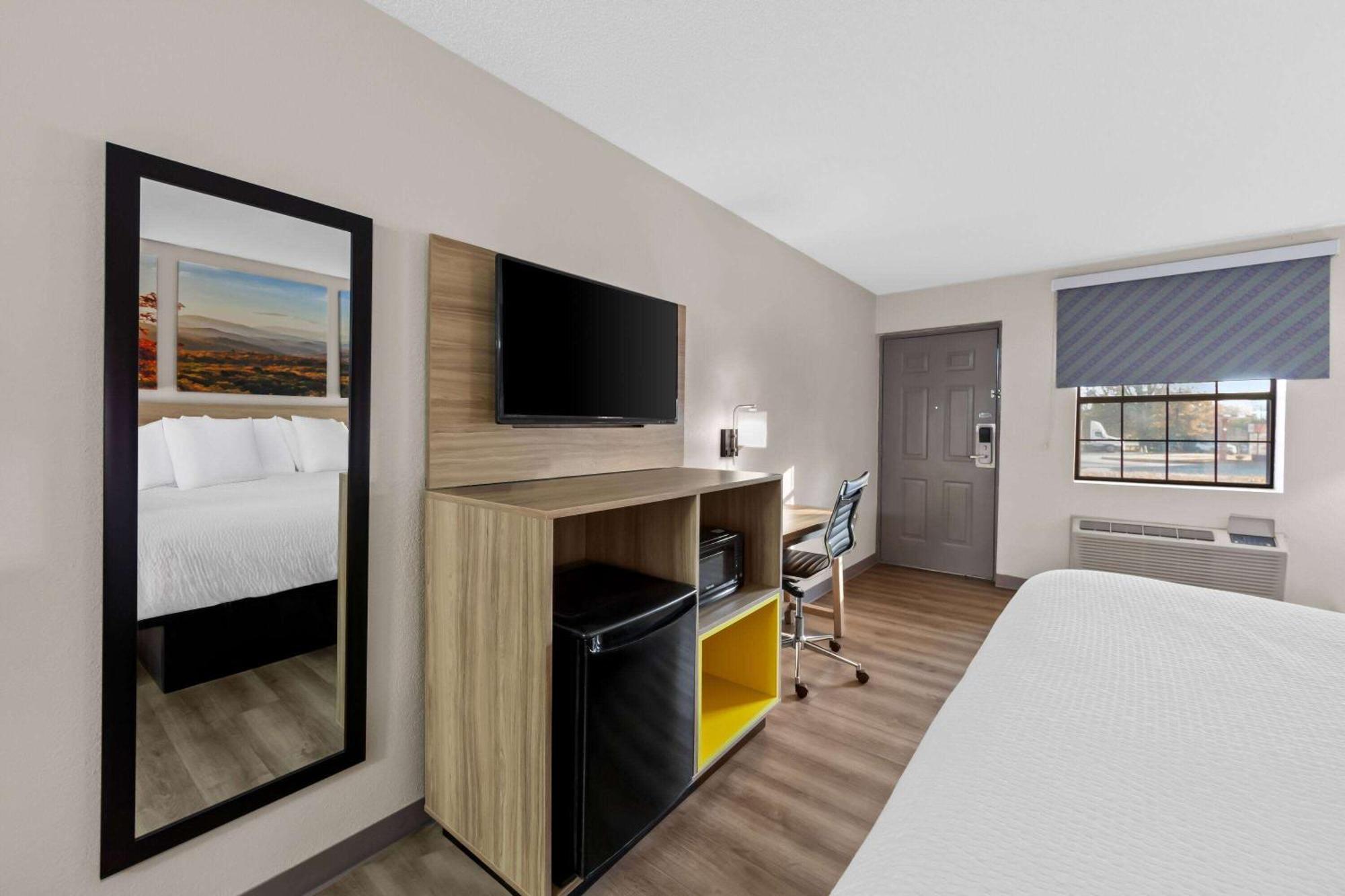 Days Inn By Wyndham Brownsville Εξωτερικό φωτογραφία
