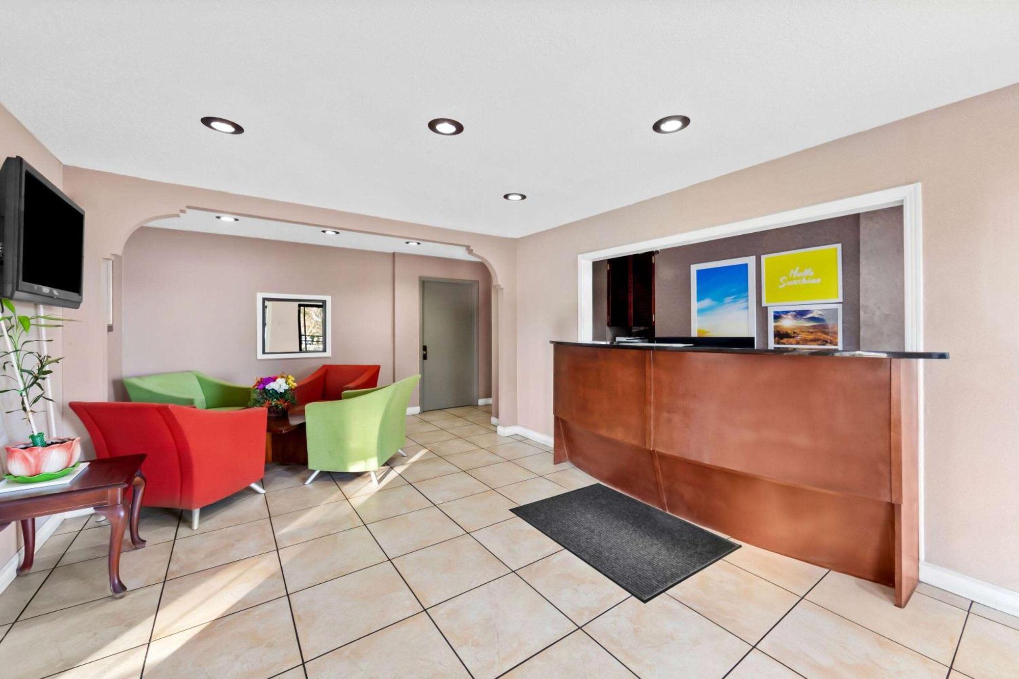 Days Inn By Wyndham Brownsville Εξωτερικό φωτογραφία